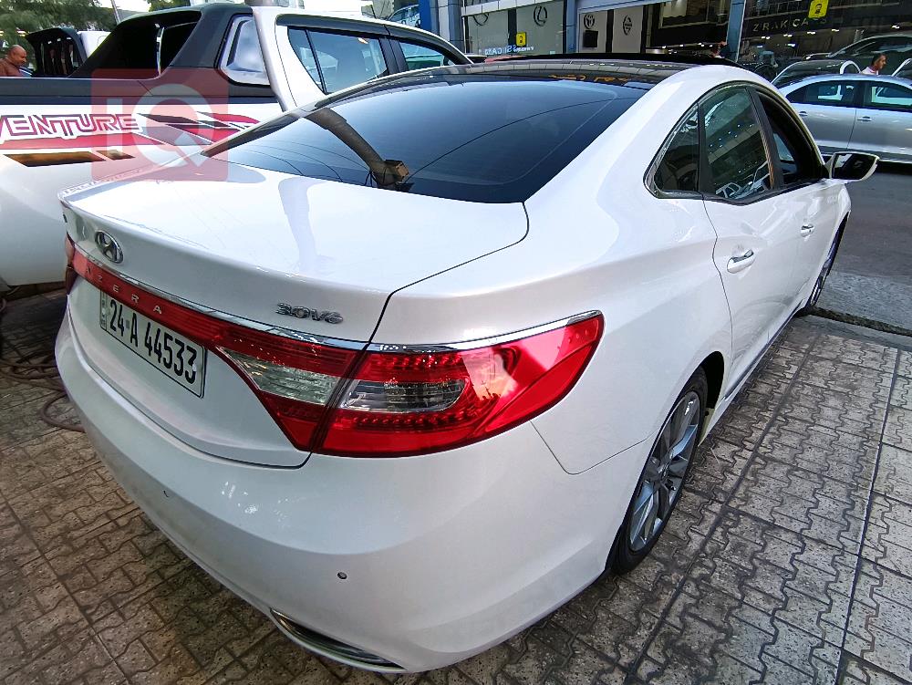 Hyundai Azera